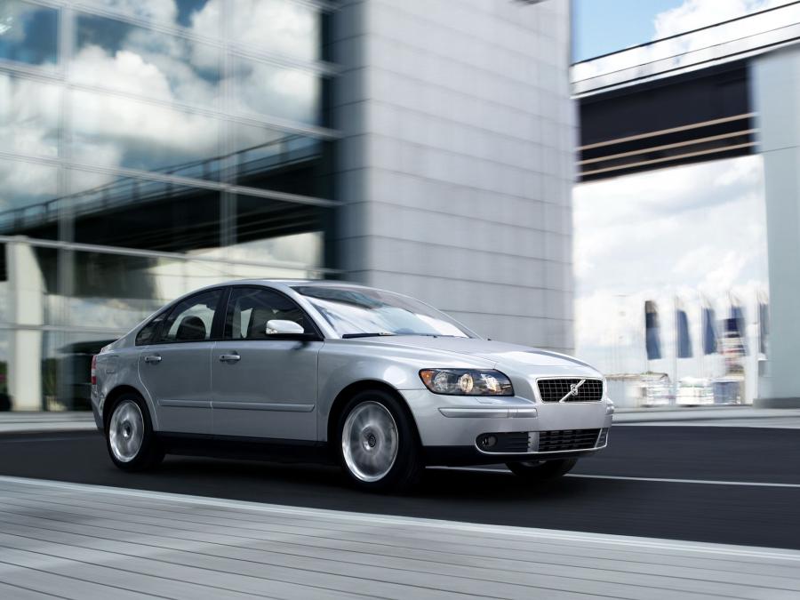  Volvo S40 D5 2004 года  (фото 8 из 21)